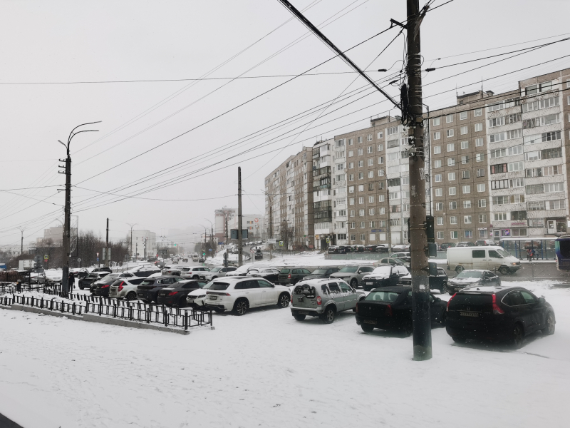 Весна отменяется. Мурманск накрыл снежный циклон Снег