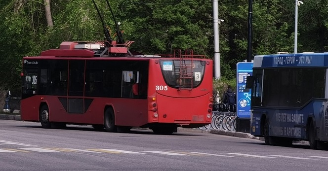 Троллейбус