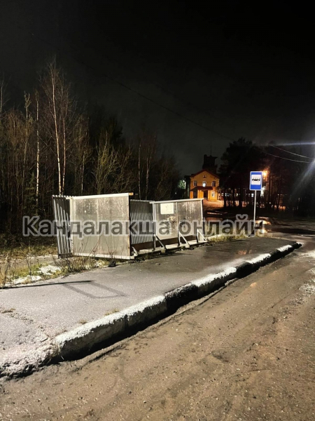 В Мурманской области улетела остановка Остановка