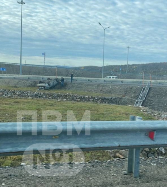 В Мурманске автомобиль вылетел в кювет ДТП