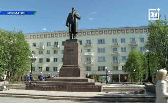 В Мурманске команда экспертов исследует благоустроенные скверы Памятник
