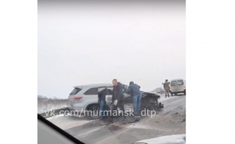 Последствия страшной аварии с пострадавшими в Мурманской области попали на видео ДТП