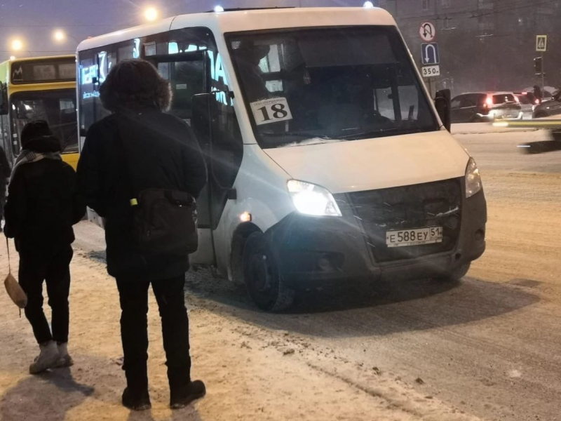 В мурманских маршрутках восстановят возможность безналичной оплаты Маршрутка