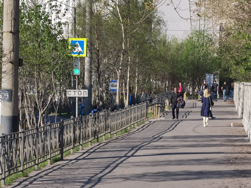 В Мурманской области продолжается убыль населения Улица