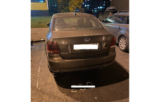 Мурманчанин захватил парковочное место во дворе Автомобиль