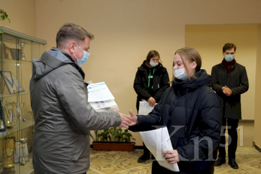 Трудовые отряды школьников: первый опыт и польза для городов Трудовые отряды