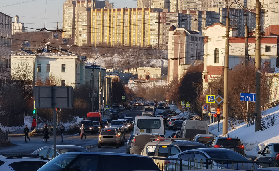 Мурманск встал в огромных пробках Мурманск