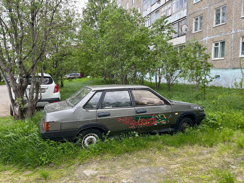 В Заполярье разыскивают автовладельцев: водителям необходимо срочно принять меры Машина