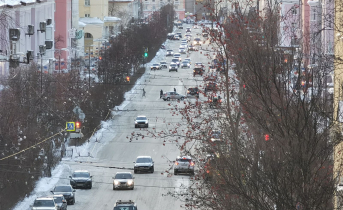 Водителей Мурманской области предупредили об опасности на дорогах Дорога