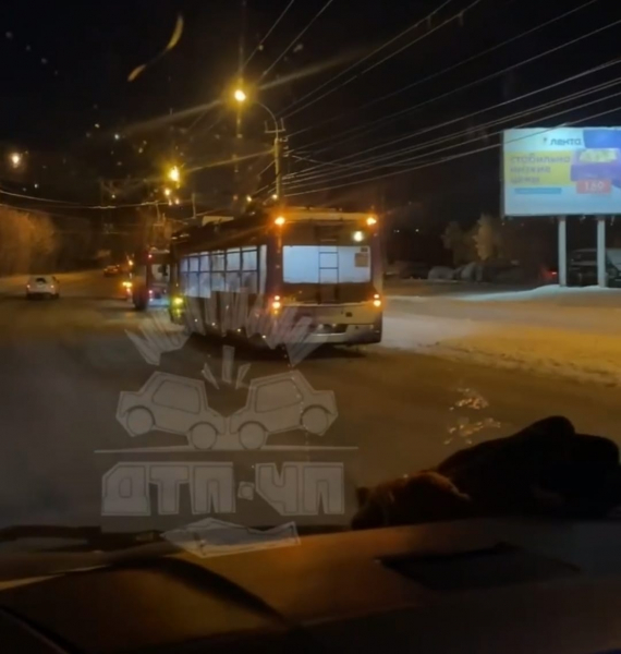 Движение троллейбусов заблокировано ДТП