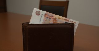 В Заполярье раскрыли дело кражи денег у инвалида Деньги