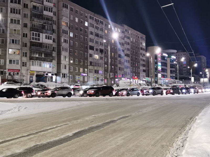 Массовые запреты на парковку объявили в Мурманске Дом