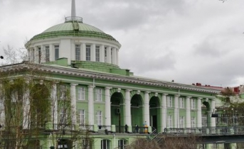 Прокуратура проверит инцидент с очередью на вокзале Мурманска Вокзал
