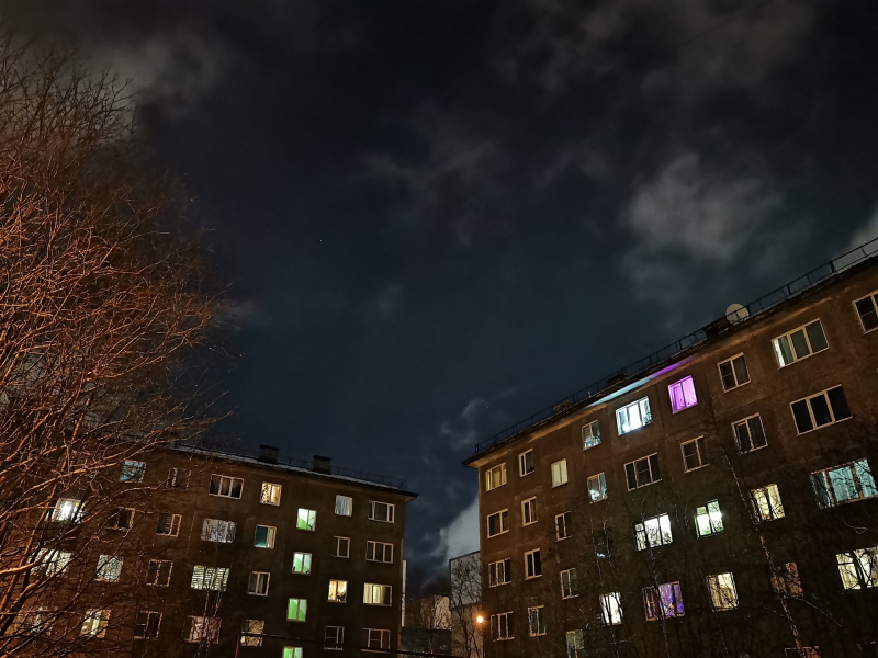 Как обезопасить себя в темное время суток в Мурманской области? Мурманск, дома, ночь, зима