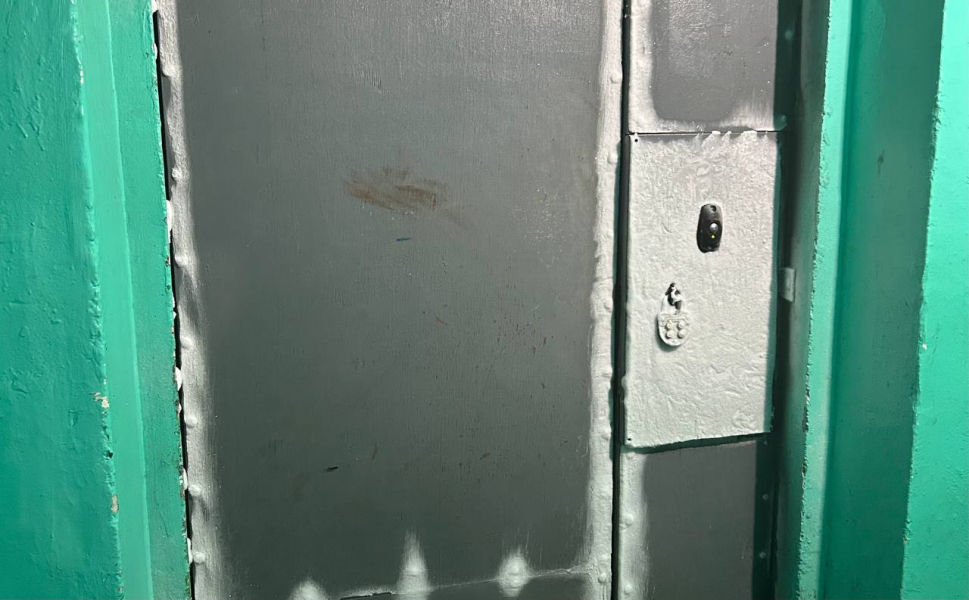 Не все мурманчане смогут попасть на работу Дверь