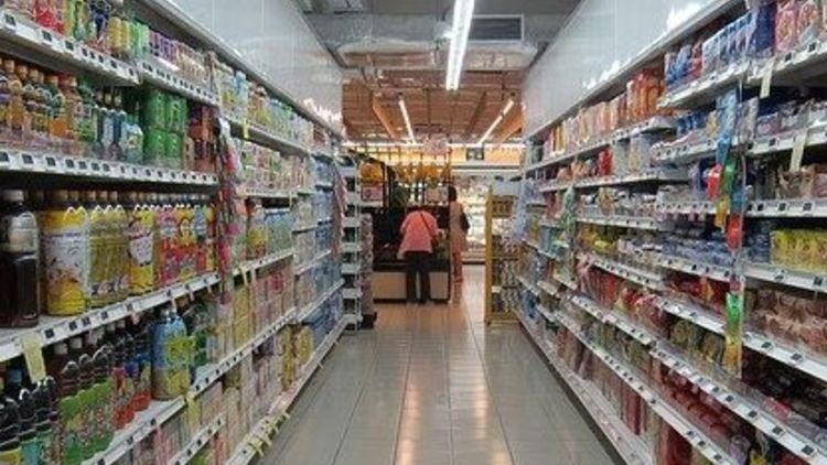 Магазины крупных торговых сетей поднимут цены на сладости к Новому году Магазин