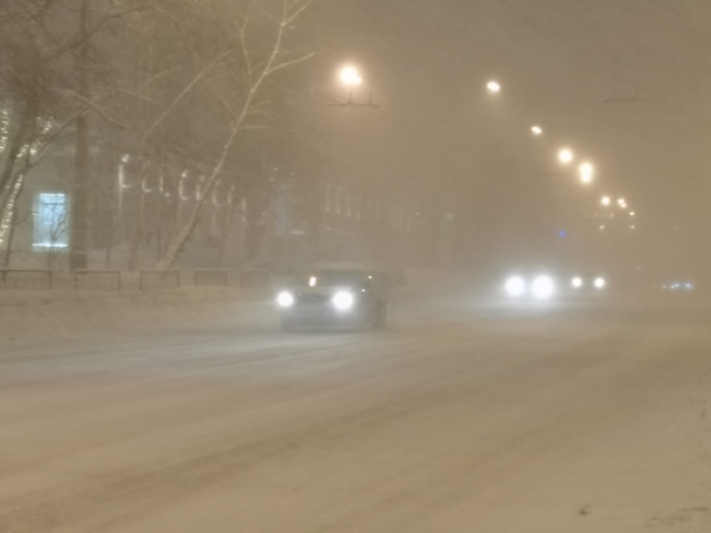 На трассе в Мурманской области вновь запретили движение Автомобили