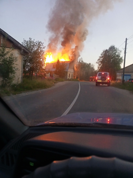 В Мурманской области произошел сильный пожар, фото Пожар