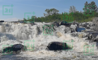 Водопад на реке Ура Водопад