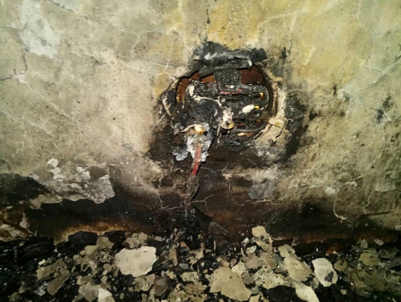 Из пожара в многоэтажке в Мурманской области эвакуировали 12 человек Пожар