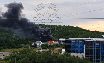 Столб чёрного дыма заметили в Мурманске Мурманск