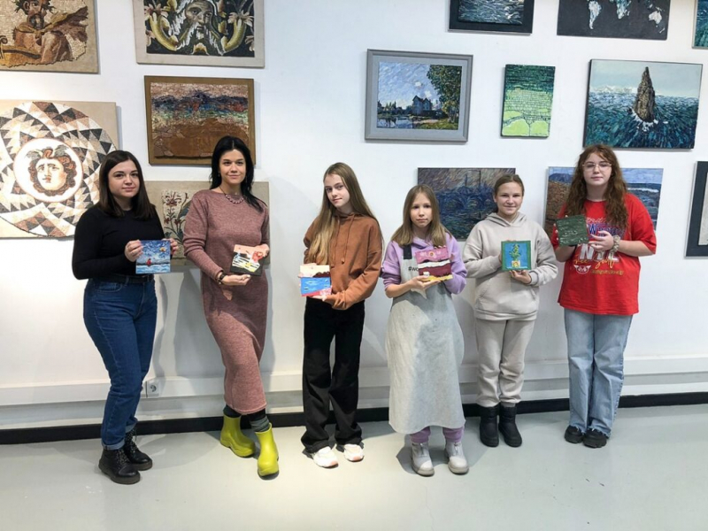 Призеров конкурса «Добавь городу красок» «Норникель» пригласил в Санкт-Петербург