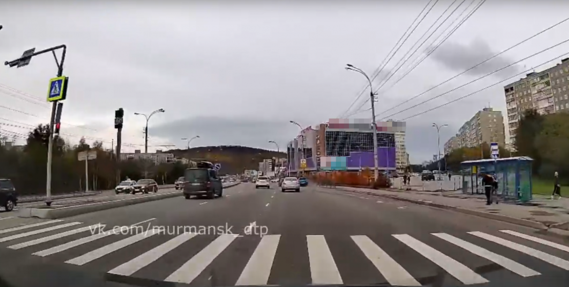 Момент аварии в Мурманске попал на видео Авария