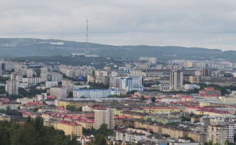 Молодой человек приставал к посетителям в мурманском баре Город