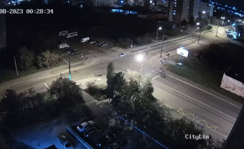 Въехали в столб в Мурманске Авария