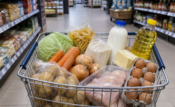 Цены в мурманских магазинах пошли вниз Продукты