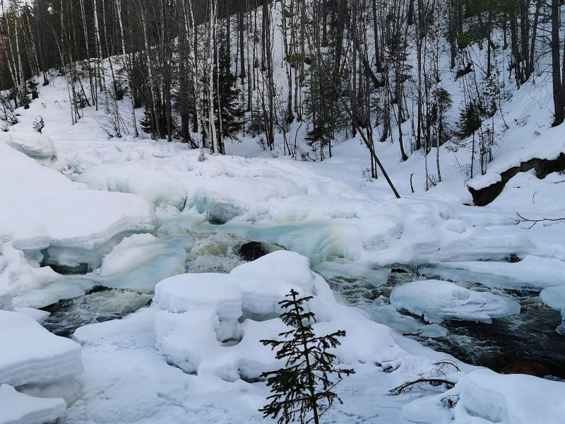 Снегопад в Мурманской области Водопад