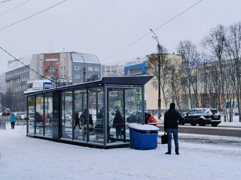 Автобус изменит свое расписание в Мурманске Мурманск, остановка, зима, люди