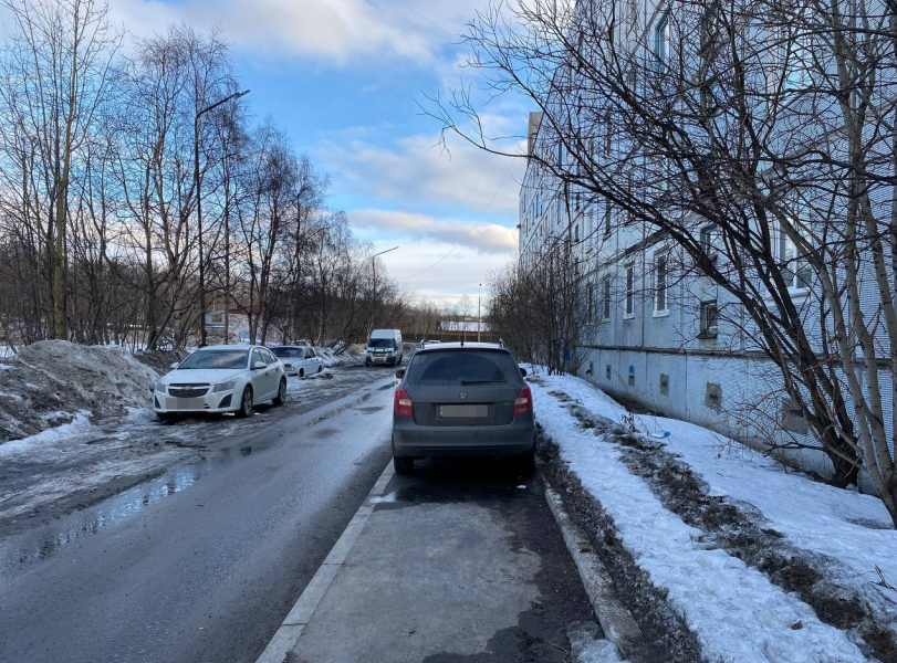 Проверка в Мурманске Парковка