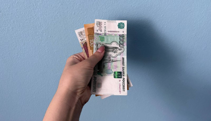 За перевод непонятных денег северянке грозит до трёх лет тюрьмы Телефон
