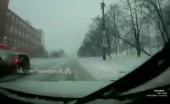 Момент ДТП в Мурманске попал на видео ДТП