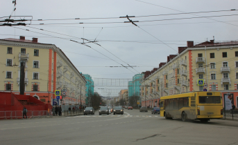 Автомобили