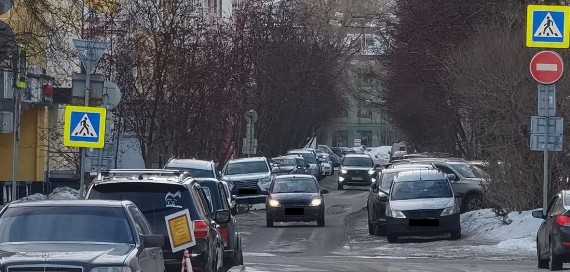 Занесенная снегом машина пропала в Мурманске Мурманск