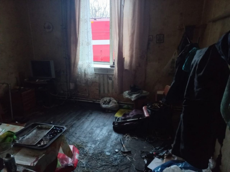 Появились кадры с места чрезвычайного происшествия в Мурманской области Пожар