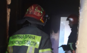 Из пожара в Мурманске госпитализировали человека Пожар