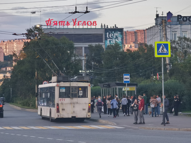 Нарушения в общественном транспорте Троллейбус