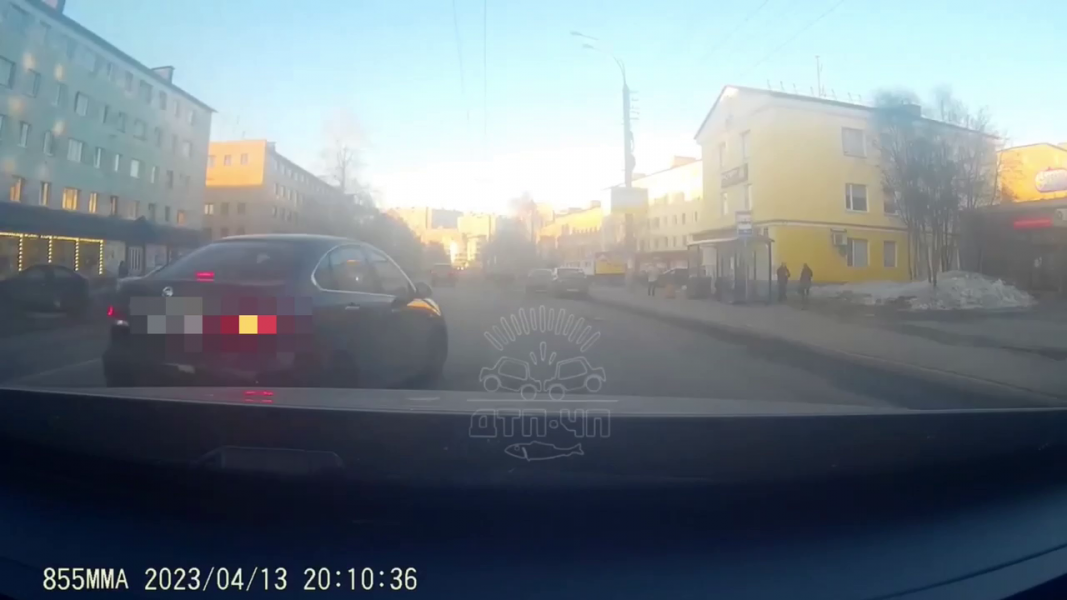 Северянин проучил водителя в Мурманске Мурманск