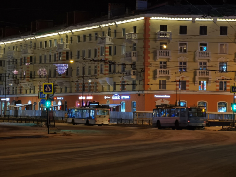 Троллейбусы