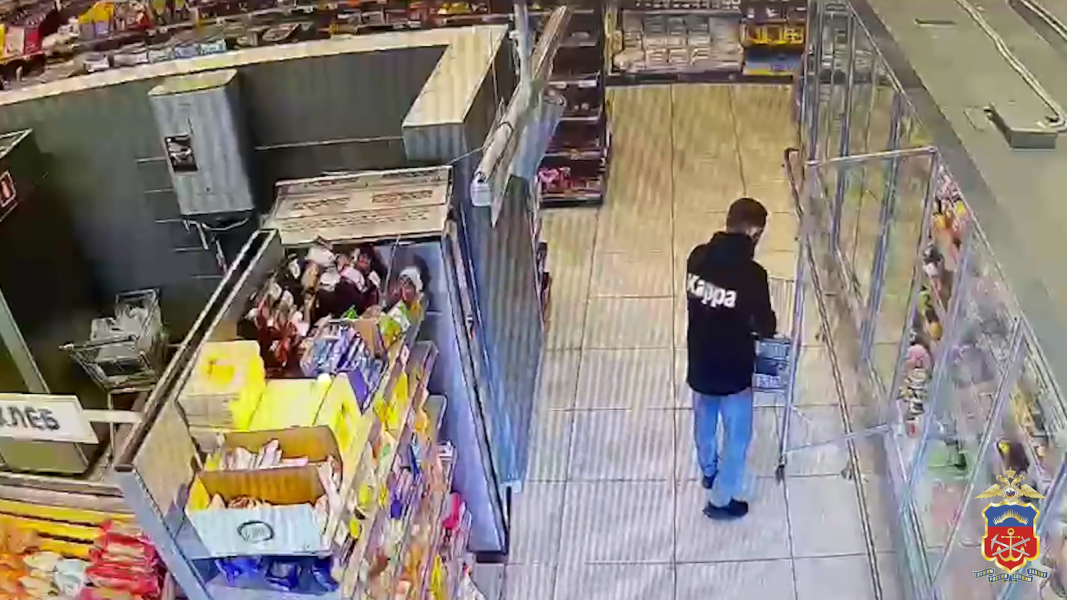 Преступление в Мурманской области попало на видео Кража