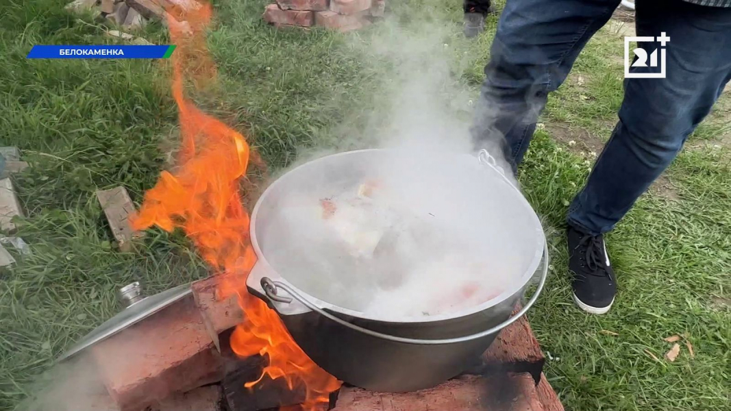 «Громко, весело и очень вкусно»: в Мурманской области прошел кулинарный фестиваль Костер