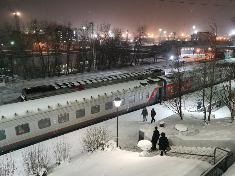 Поезд