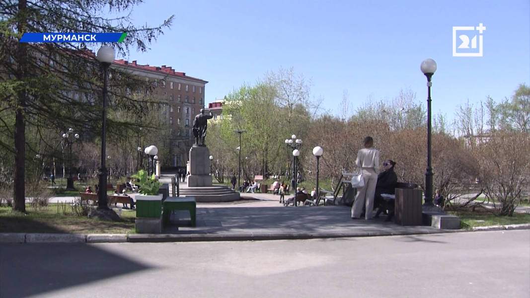 Необычные скамейки появились в Мурманске Парк