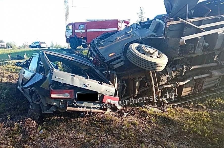 Соцсети: в результате страшного ДТП в Мурманской области погибли 2 человека ДТП