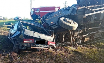 Соцсети: в результате страшного ДТП в Мурманской области погибли 2 человека ДТП