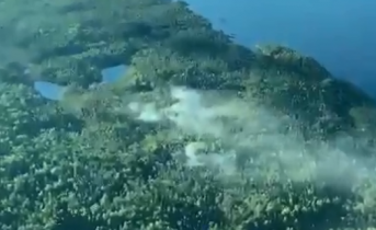 Крупный пожар в Мурманской области сняли на видео с вертолета Пожар