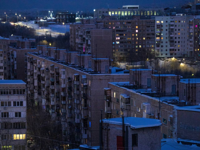 Коммунальный триллер. Мужчина с топором гонялся за соседкой Мурманск